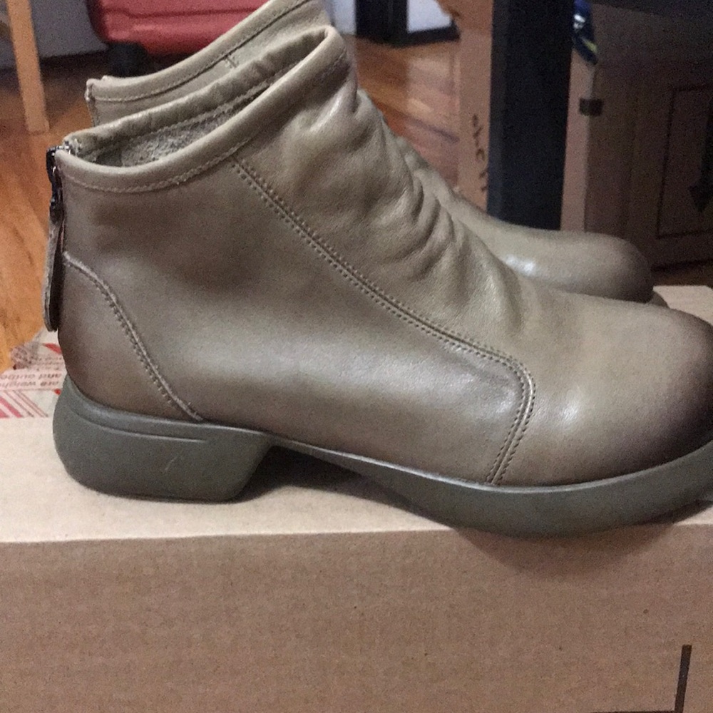 W Concept Angle Boots - image 1